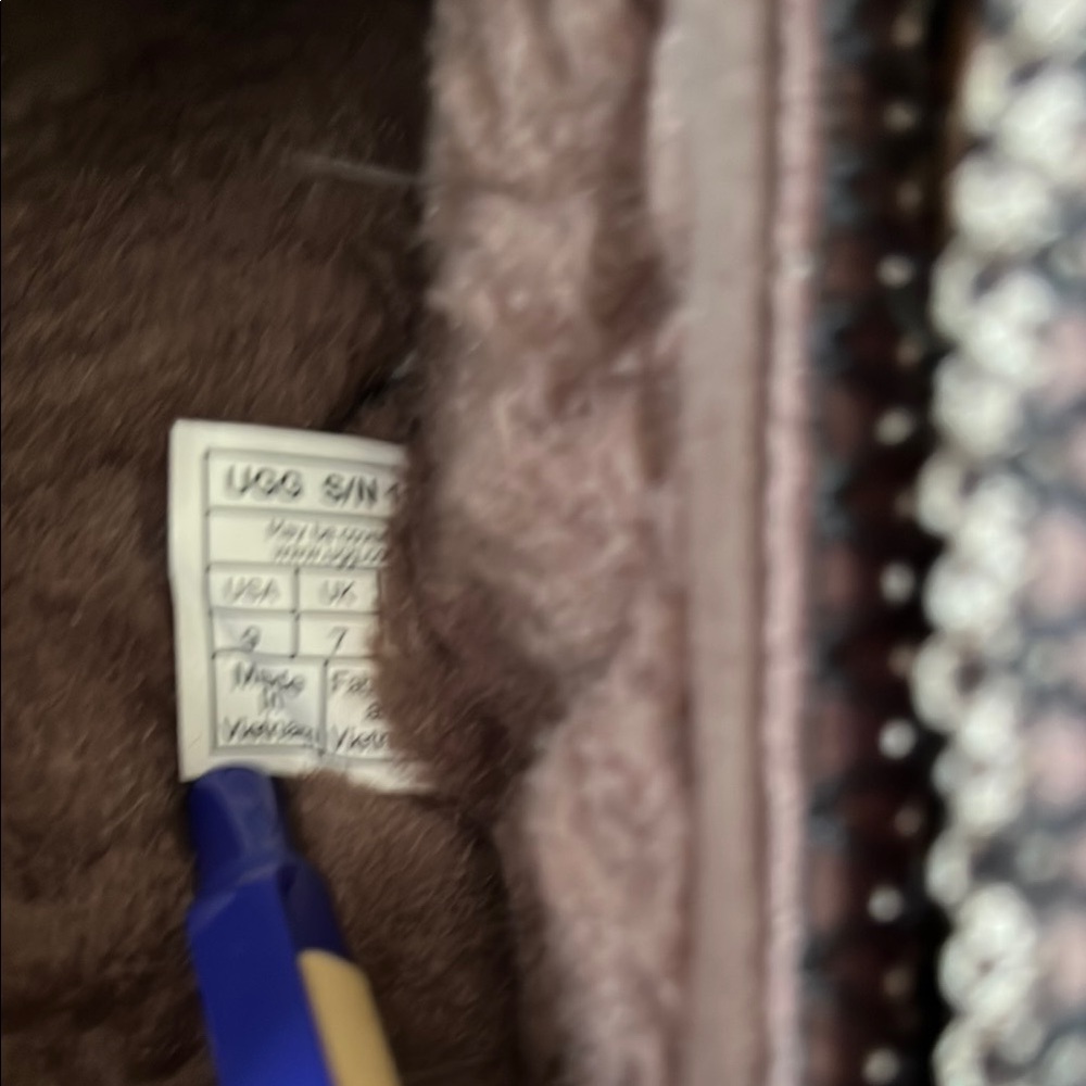 UGG Tasman Caspian Slippers - Picture 6 of 7